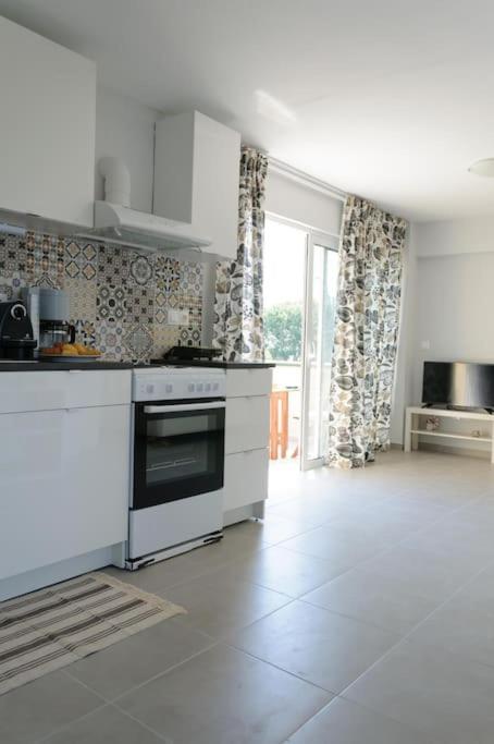 Beautiful Seaside Studio With Amazing View Athènes Extérieur photo